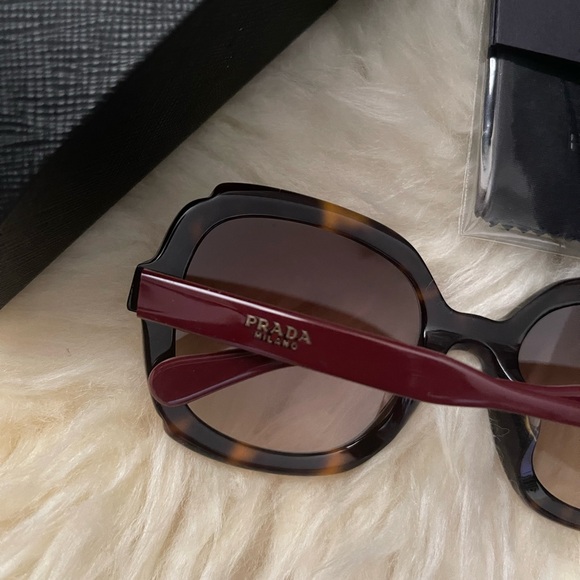 PRADA Sunglasses main image 12